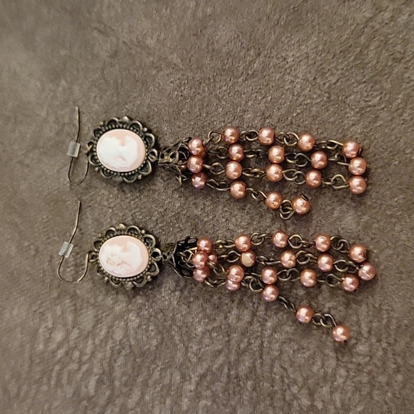 VTG Coquette Cameo Beaded Chain Tassel Bronze Dangle Hook Earrings - Picture 2 of 5